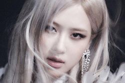 Rosé (BLACKPINK) càn quét bảng xếp hạng iTunes toàn cầu