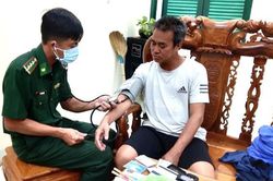 Cứu nạn thành công 7 thuyền viên trên tàu Bạch Đằng SG- 8981 bị chìm trên biển
