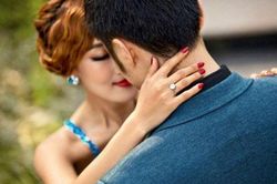 Phụ nữ muốn sống hạnh phúc bên chồng nhất định phải ngó lơ 5 điều này