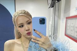 Vừa debut làm Tiktoker, Rosé (BlackPink) lại chuẩn bị 'tấn công' Youtube