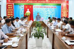 Chợ Mới họp bàn tháo gỡ khó khăn thực hiện cấp căn cước công dân gắn chíp điện tử