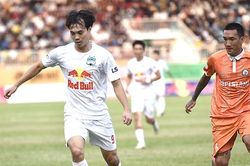 HAGL: Đỏ chưa chắc đã chín!