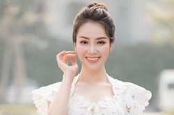 Á hậu Thụy Vân tiếp tục làm Đại sứ Giờ trái đất 2021