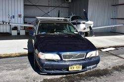 Volvo V70 'đồng nát' cũ kỹ được rao bán tới 461 tỷ đồng