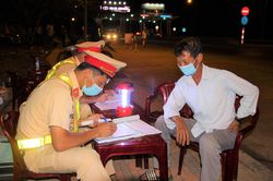 Vi phạm nồng độ cồn, một tài xế bị phạt 7 triệu đồng, tước giấy phép lái xe 11 tháng