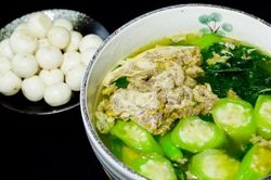 Cách nấu canh cua rau đay mồng tơi ngọt thanh cho ngày hè nóng bức