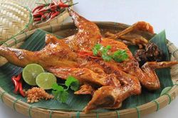 Ăn thịt gà rất bổ nhưng nếu ăn kiểu này chẳng khác gì mua bệnh vào người, nguy hại sức khỏe