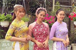 Lê Phương khiến dân tình trầm trồ khi khoe 2 cô em gái xinh như hot girl