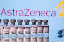 Đến lượt Tây Ban Nha dừng tiêm vaccine AstraZeneca