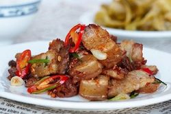 Món ngon mỗi ngày: Cách làm thịt rang cháy cạnh