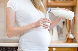 Thực phẩm chị em tuyệt đối không ăn trong thời gian mang bầu