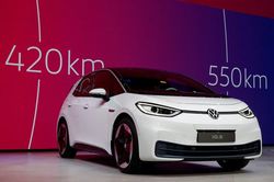 Công ty mẹ Audi, Porsche có thể chiếm ngôi vương của Tesla