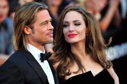 Angelina Jolie gửi tòa bằng chứng chống lại Brad Pitt
