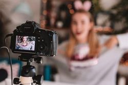 Vì sao nhiều trẻ em lớn lên muốn trở thành Youtuber?