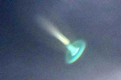UFO quái dị xuất hiện giữa trời Hà Lan