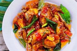 Dễ làm món cánh gà sốt lá chanh kiểu Thái