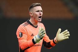 Scholes: 'Henderson phải là số một ở khung gỗ MU'