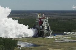 NASA thử nghiệm thành công tên lửa đưa người trở lại mặt trăng