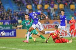 Bruno mang chiến thắng thứ 2 về cho CLB bóng đá Hà Nội