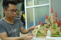 Chàng cử nhân bị tăm tre 'bỏ bùa'