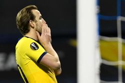 Mourinho: 'Nói thật, tôi cảm thấy không thể buồn hơn nữa'