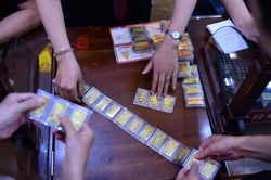 Giá vàng quay đầu giảm, xuống còn 55,3 triệu đồng/lượng