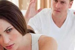 Phát hiện chiếc chăn dính đầy máu trong đống đồ của vợ, chồng điều tra rồi phát hiện sự thật rợn người về quá khứ của bạn đời