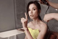 Lý Nhược Đồng gầy gò vì ép cân