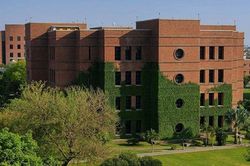 Pakistan: Tranh cãi đổi mới giáo dục đại học