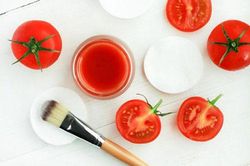 Đi ngoài nắng về thấy da sạm đen, bỏng rát, hãy nghiền cà chua làm theo cách này, điều 'kì diệu' sẽ đến