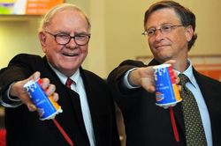 Bill Gates tiết lộ bài học đắt giá nhất từ thiên tài đầu tư Warren Buffett sau 30 năm làm bạn