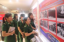 Triển lãm hình ảnh 90 năm tổ chức Đoàn và 45 năm lực lượng Thanh niên xung phong