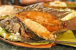 Mẹo rán cá không bao giờ dính chảo và chín vàng đều nhất