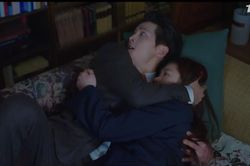 'Vincenzo' tập 9: Cha Young lỡ quên liêm sỉ khi ngủ nhờ nhà Vincenzo, Joon Woo giết người không ghê tay