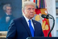 Ông Donald Trump sắp tái xuất mạng xã hội bằng nền tảng riêng