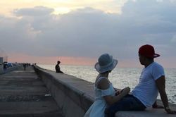 Chuyện tình cảm động của chàng trai Việt và cô gái Cuba
