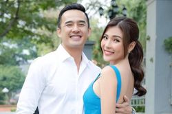 Thúy Diễm: 'Tôi tránh mặt khi Lương Thế Thành ôm hôn bạn diễn'