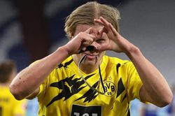 Haaland ra điều kiện để ở lại Dortmund