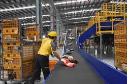 Vận hành hệ thống chia chọn bưu phẩm tự động tại miền trung