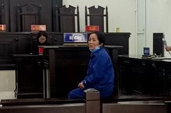 Vung tiền 'chạy tội' cho con, đôi vợ chồng già nhận về sự cay đắng
