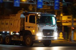 CSGT TP.HCM truy tìm 'hung thần' xe ben sau phản ánh của Zing