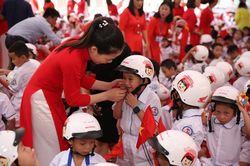 Hà Nội: Giám sát phương tiện cơ giới ra vào trường học