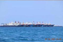Trung Quốc phủ nhận xâm phạm khi 200 tàu cập cảng đá ngầm Philippines