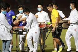 Pha vào bóng khiến Hùng Dũng gẫy xương 'không phải là bóng đá mà chơi bóng ác ý'