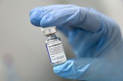 Bộ Y tế phê duyệt khẩn cấp sử dụng vaccine Sputnik V của Nga