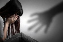 Mẹ đơn thân cần dạy con gái cách 'bật công tắc SOS'