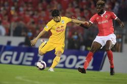 Viettel vs HAGL: Công Phượng vượt khó?
