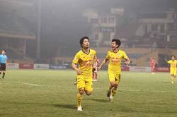 ĐIỂM NHẤN Viettel 0-3 HAGL: Công Phượng tạo đột biến, Kiatisak 'cao tay'