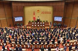 TỔNG THUẬT: Phiên khai mạc kỳ họp 11 Quốc hội khóa XIV