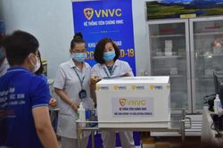 Phải sử dụng nhiều kênh để tìm nguồn cung ứng vắc xin COVID-19